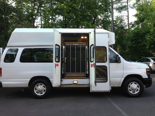 Van with Lift