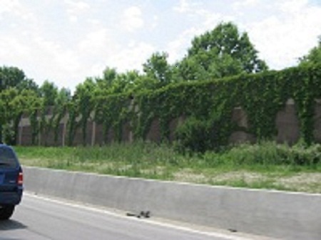 US 41 noise barrier